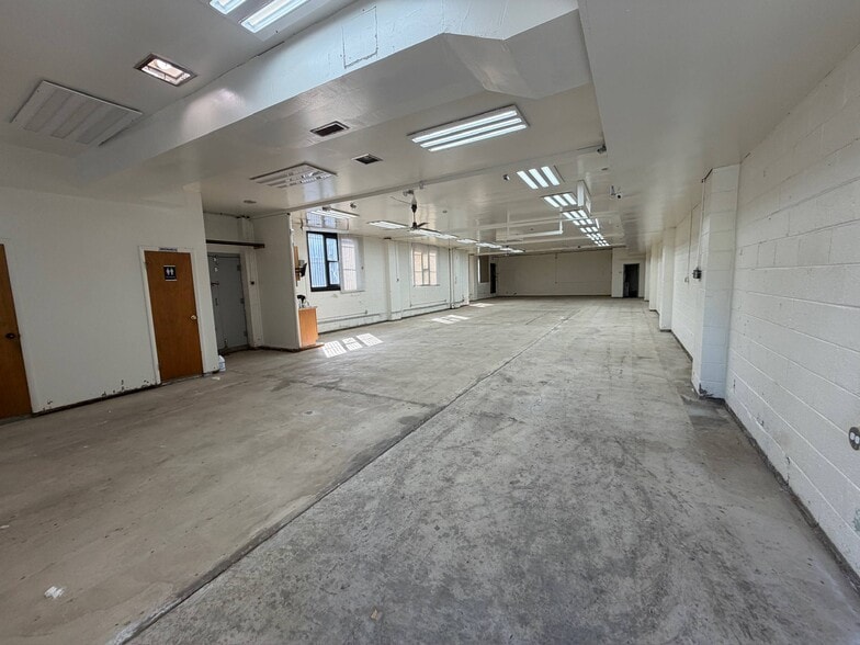 7327 Edmund St, Philadelphia, PA à vendre - Photo intérieure – Image 3 sur 7
