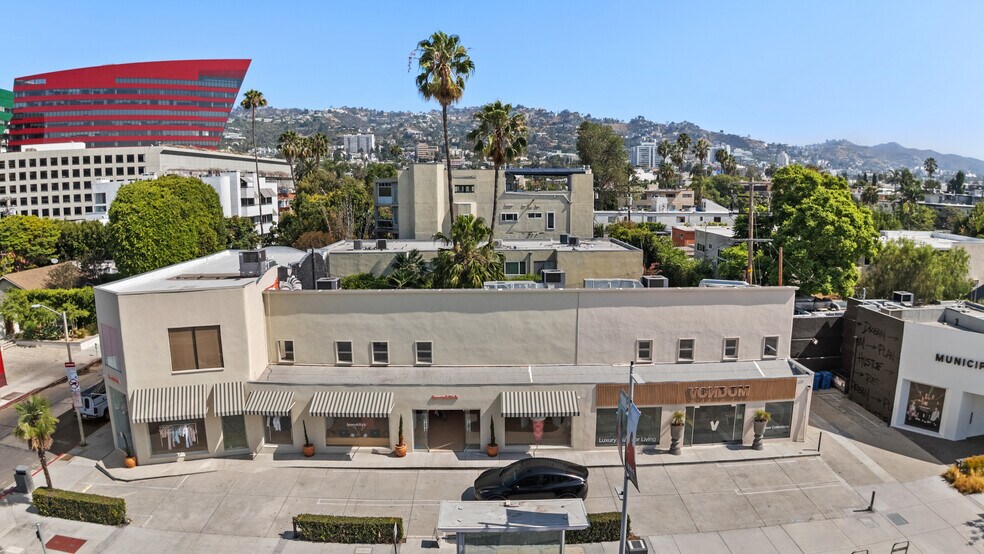 8611 Melrose Ave, West Hollywood, CA à louer - Photo de l’immeuble – Image 3 sur 4