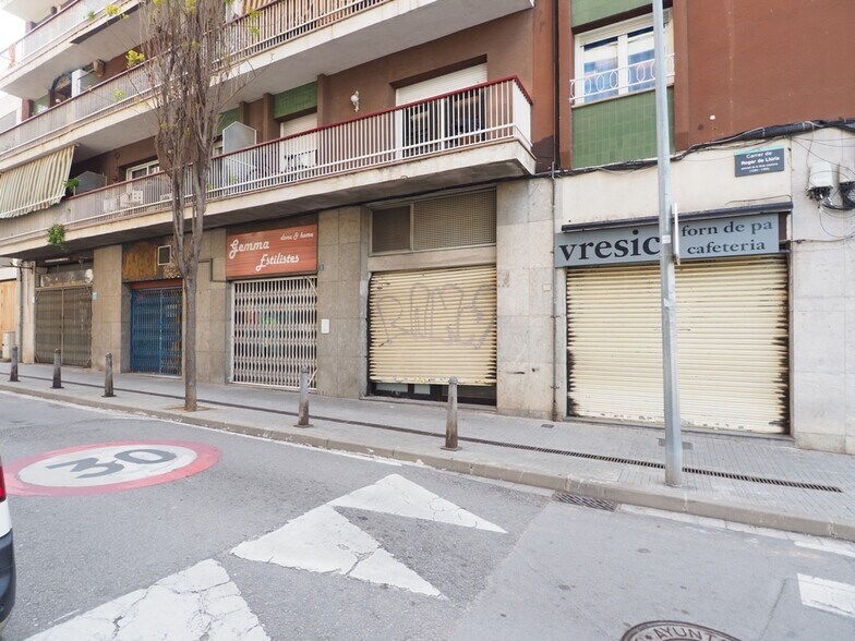 Immeuble residentiel dans Granollers, Barcelona à vendre - Photo principale – Image 1 sur 3