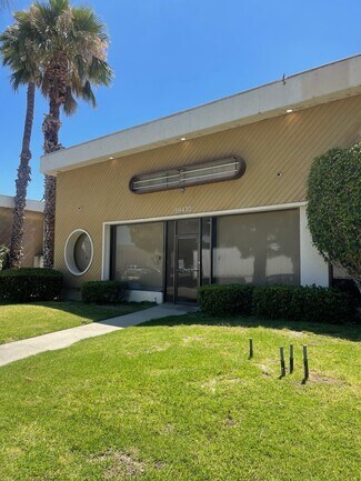 Plus de détails pour 19410-19420 Business Center Dr, Northridge, CA - Industriel/Logistique à louer