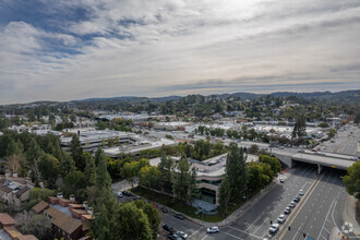 5550 Topanga Canyon Blvd, Woodland Hills, CA - VUE AÉRIENNE  vue de carte