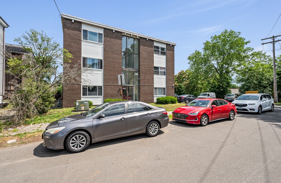 25 St Stephen St, Bridgeport, Ct, Bridgeport, CT à vendre - Photo de l’immeuble – Image 2 sur 10