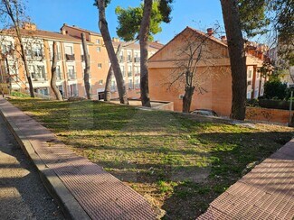 Plus de détails pour Terrain à vendre