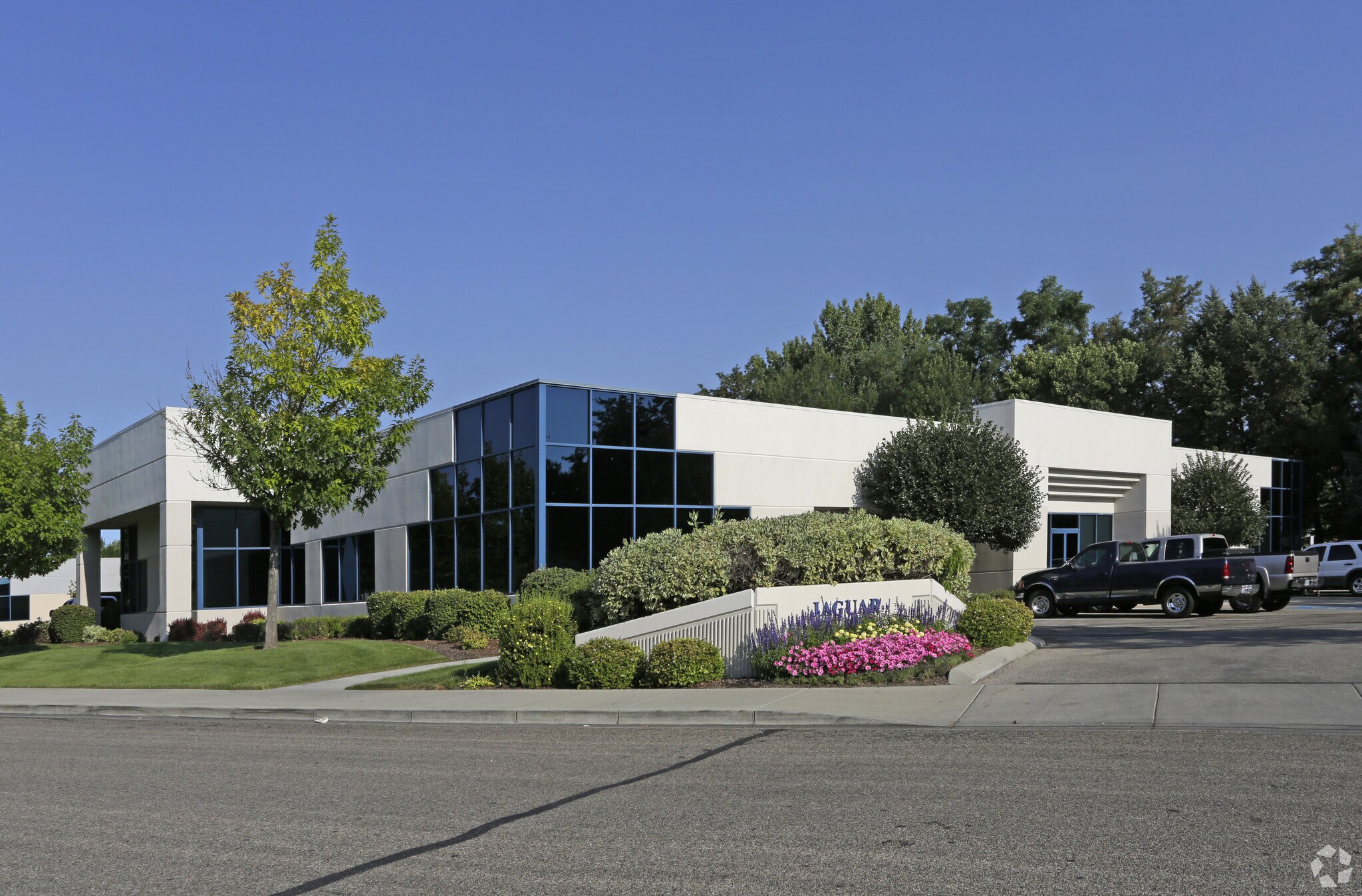 9180-9226 W Barnes Dr, Boise, ID à louer Photo principale– Image 1 sur 4
