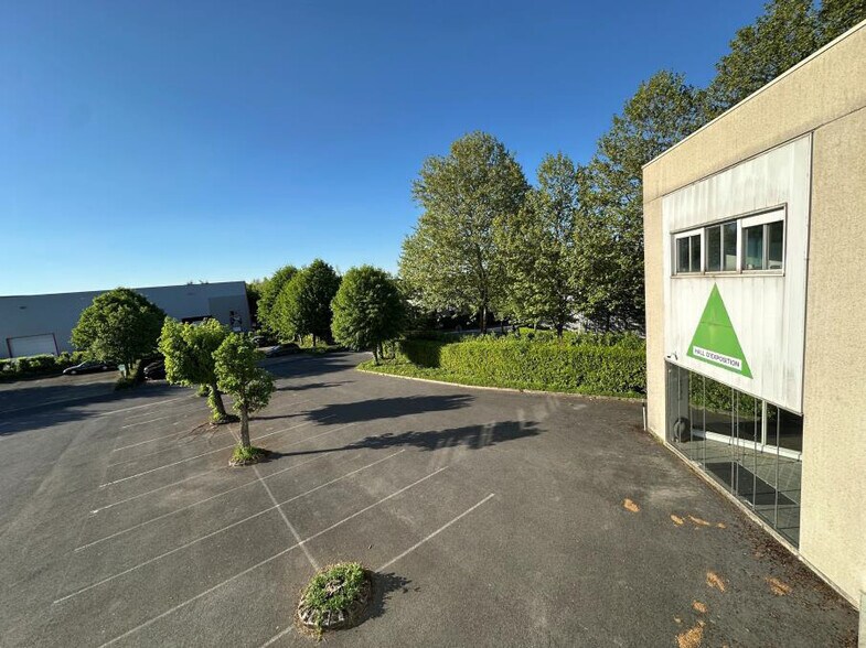 Industriel/Logistique dans Moussy-le-Neuf à vendre - Photo de l’immeuble – Image 3 sur 9