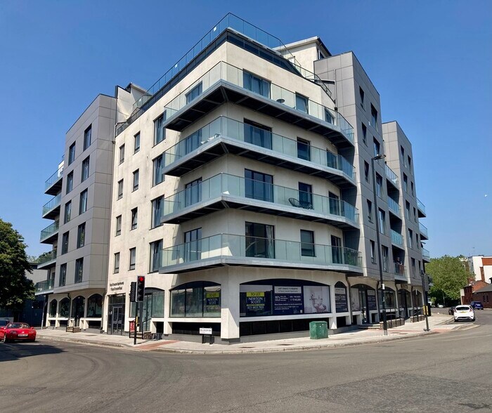 15-18 Canute Rd, Southampton à louer - Photo principale – Image 1 sur 5
