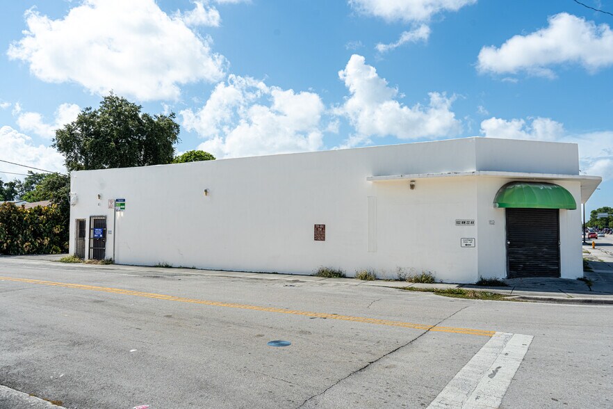 114 NW 22nd Ave, Miami, FL à vendre - Photo de l’immeuble – Image 2 sur 11