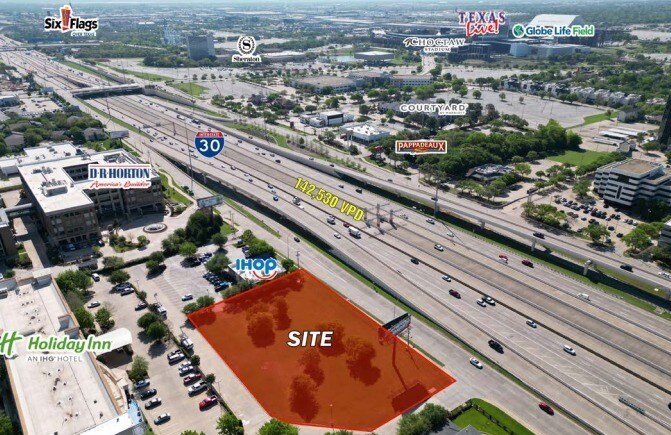 1301 Wet N Wild Way, Arlington, TX à vendre - Photo de l’immeuble – Image 1 sur 3