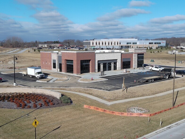 6073 W US Highway 52, New Palestine, IN à louer - Photo principale – Image 1 sur 8