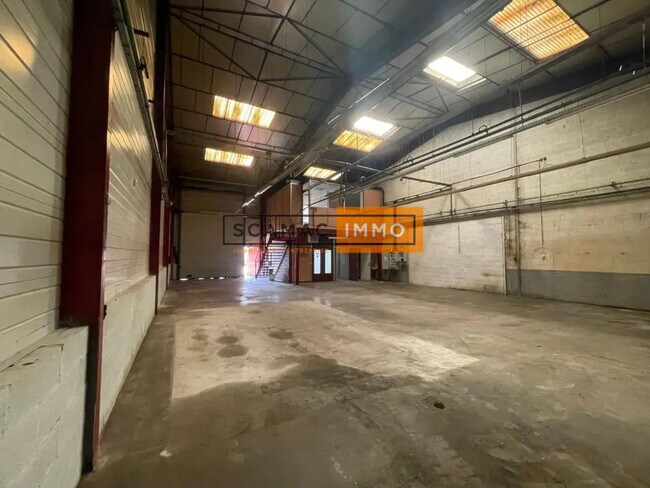 Plus de détails pour Bureau, Industriel/Logistique à louer