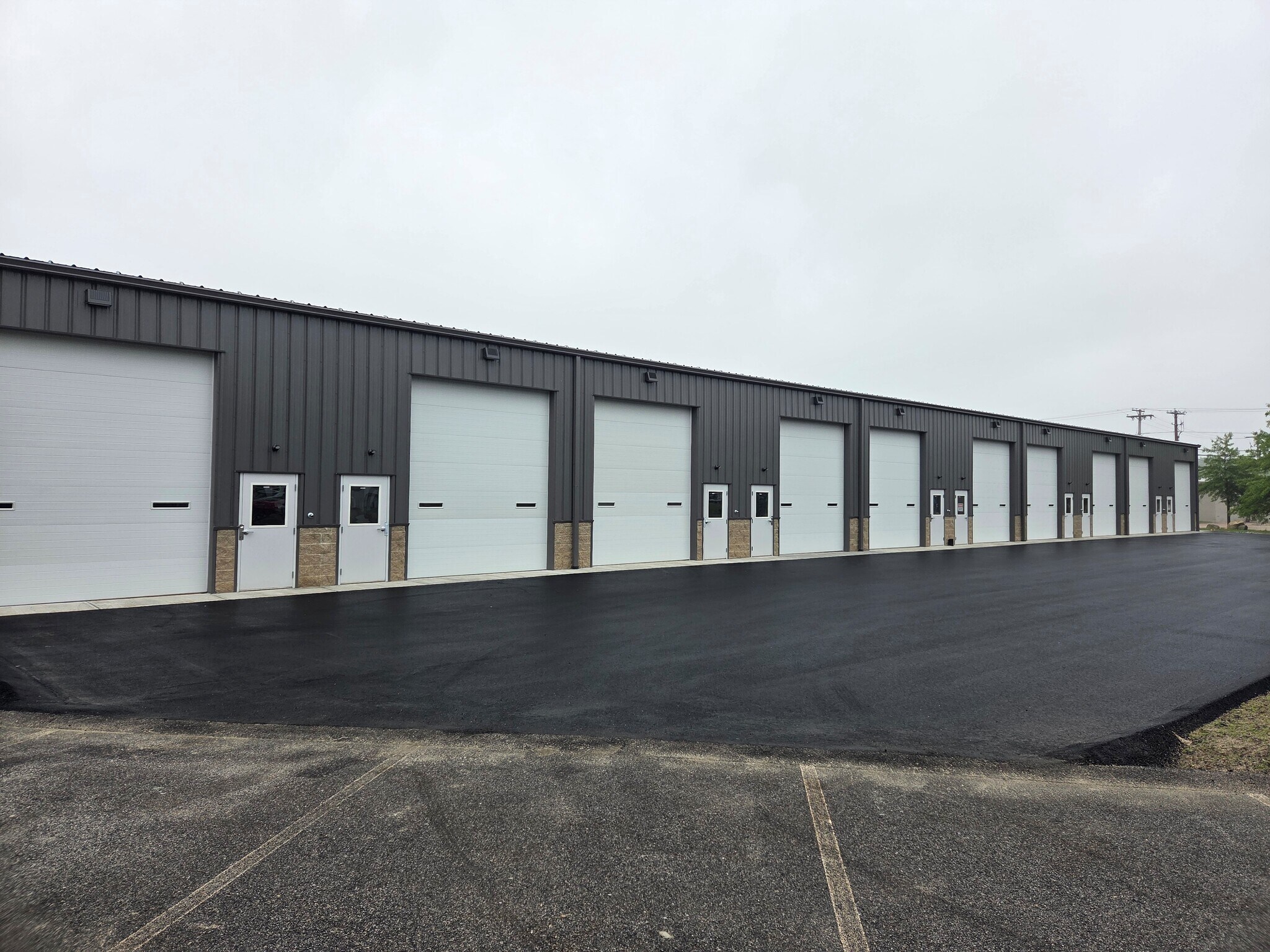 335 Compass Cir, North Kingstown, RI à vendre Photo de l’immeuble– Image 1 sur 7