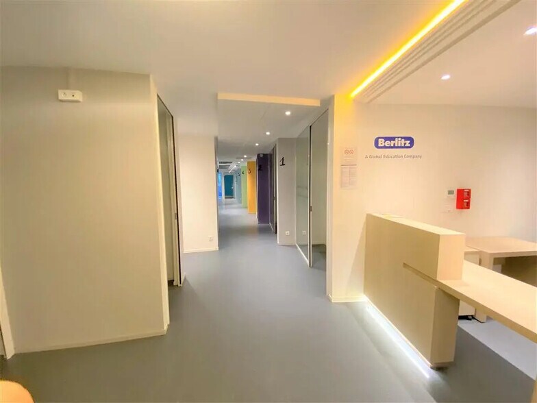 Bureau dans Paris à louer - Photo de l’immeuble – Image 3 sur 5