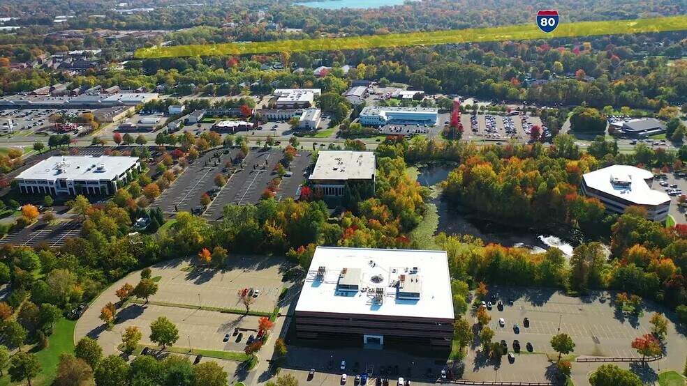 35 Waterview Blvd, Parsippany, NJ à louer - Vidéo sur l’annonce professionnelle – Image 2 sur 21