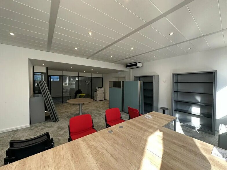 Bureau dans Eckbolsheim à louer - Photo de l’immeuble – Image 3 sur 6
