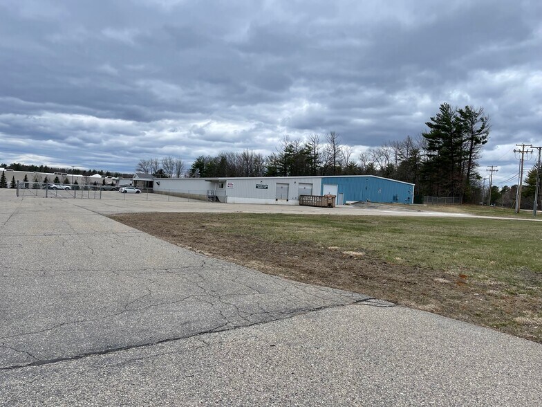 41 Industrial Ave, Sanford, ME à vendre - Photo principale – Image 1 sur 8