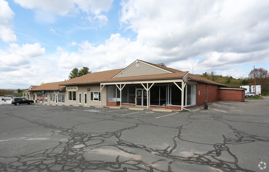 535 College Hwy, Southwick, MA à louer - Photo de l’immeuble – Image 3 sur 3