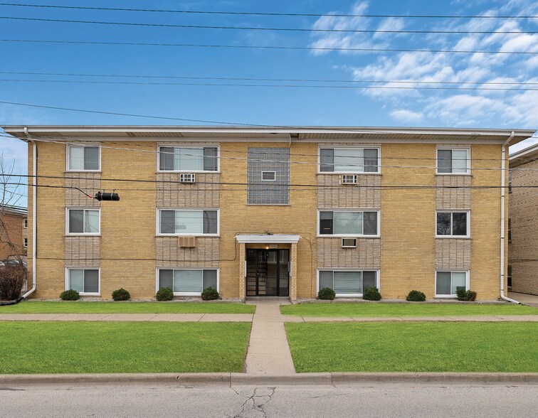 Harwood Heights Portfolio portefeuille de 3 biens à vendre sur LoopNet.fr - Photo de l’immeuble – Image 3 sur 23