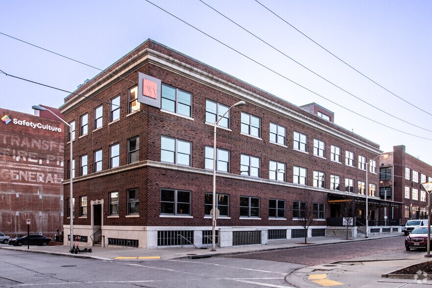 2100 Central St, Kansas City, MO à louer - Photo de l’immeuble – Image 2 sur 10