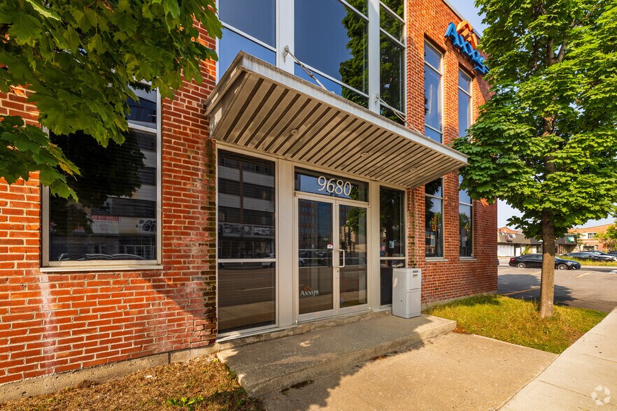9680 Boul Saint-Laurent, Montréal, QC à vendre - Photo de l’immeuble – Image 3 sur 9