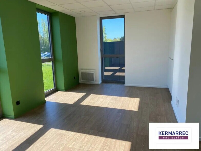 Bureau dans Vannes à louer - Photo de l’immeuble – Image 3 sur 3