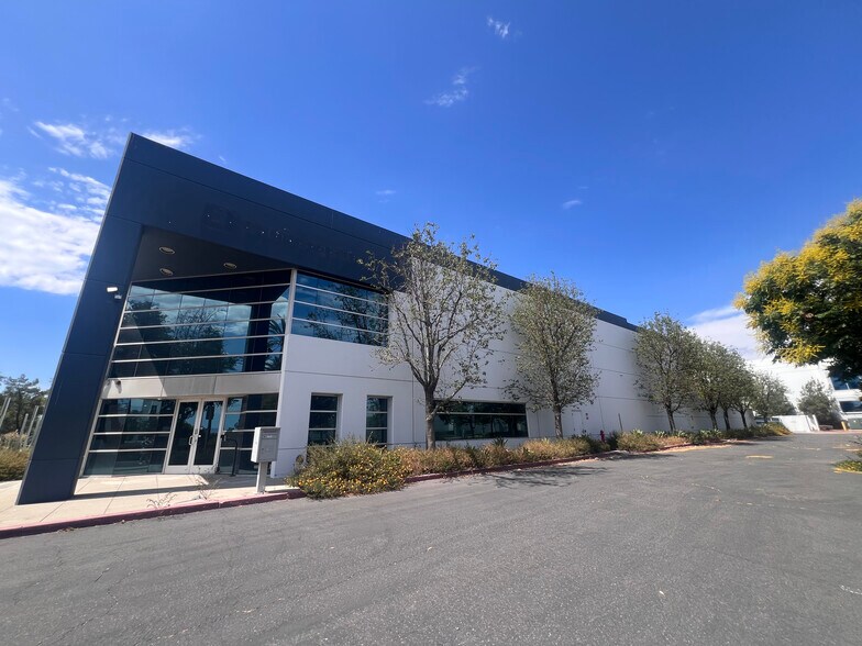 5555 Ontario Mills Pky, Ontario, CA à vendre - Photo de l’immeuble – Image 2 sur 38