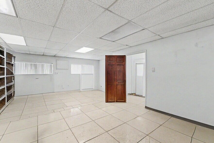 2862 Wagner Rd, Waterloo, IA à louer - Photo de l’immeuble – Image 2 sur 23