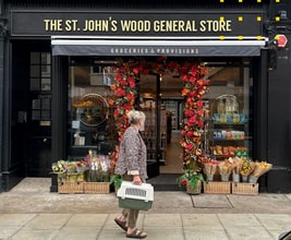 17 St Johns Wood High St, Londres à louer Photo de l’immeuble– Image 1 sur 1