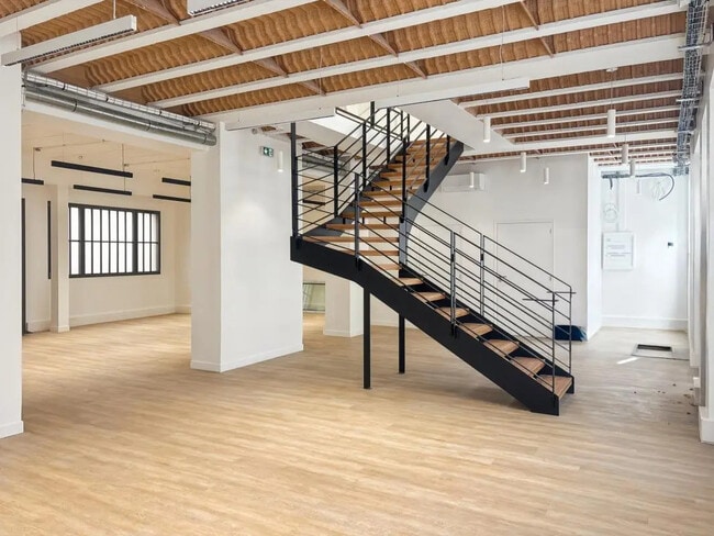 Plus de détails pour 9 Passage Dubail, Paris - Bureau à vendre