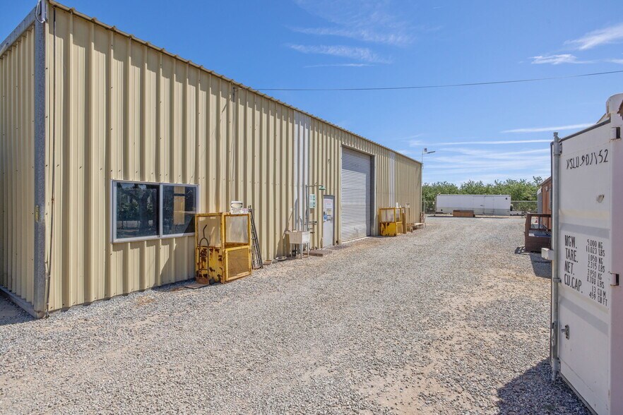 28548 Woollomes Rd, Wasco, CA à vendre - Photo de l’immeuble – Image 2 sur 31