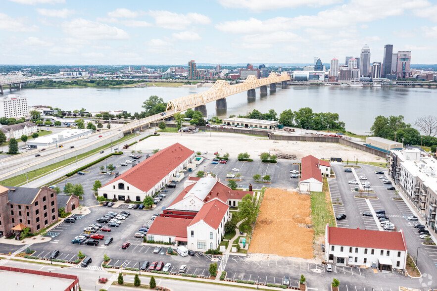 350 Missouri Ave, Clarksville, IN à louer - Aérien – Image 2 sur 7