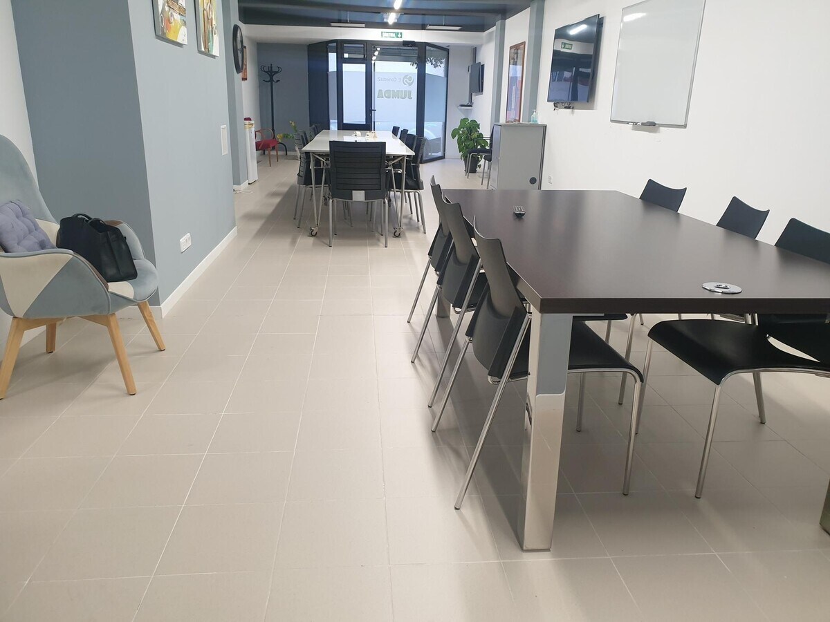 Esplugues de Llobregat, BAR 08950 - Lot - - - Photo intérieure - Image 2 of 38
