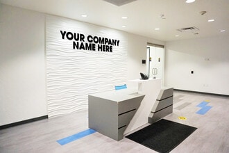 2001 W Camelback Rd, Phoenix, AZ à louer Hall d’entrée– Image 1 sur 9