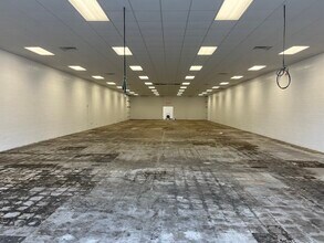 49-125 Cumberland Plz, Crossville, TN à louer Photo de l’immeuble– Image 1 sur 4