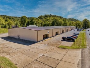 2242 Williams Hwy, Williamstown, WV à vendre Photo de l’immeuble– Image 2 sur 3