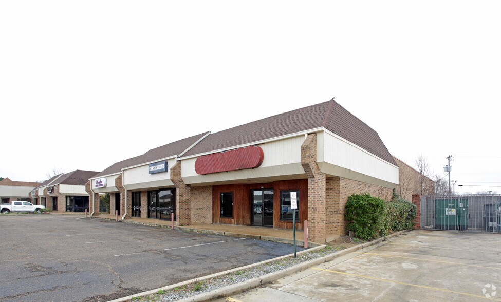 898 Centre St, Ridgeland, MS à vendre - Photo de l’immeuble – Image 2 sur 2