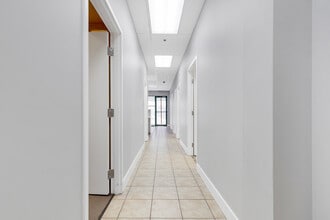 6525-6565 Boul Décarie, Montréal, QC à louer Photo intérieure– Image 1 sur 11