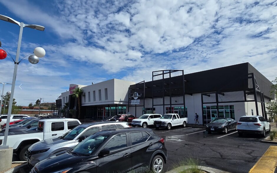 5700 N Mesa Dr, El Paso, TX à louer - Photo de l’immeuble – Image 2 sur 18