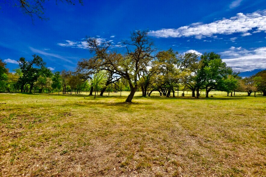 7908 County Road 404, Spicewood, TX à vendre - Autre – Image 3 sur 25