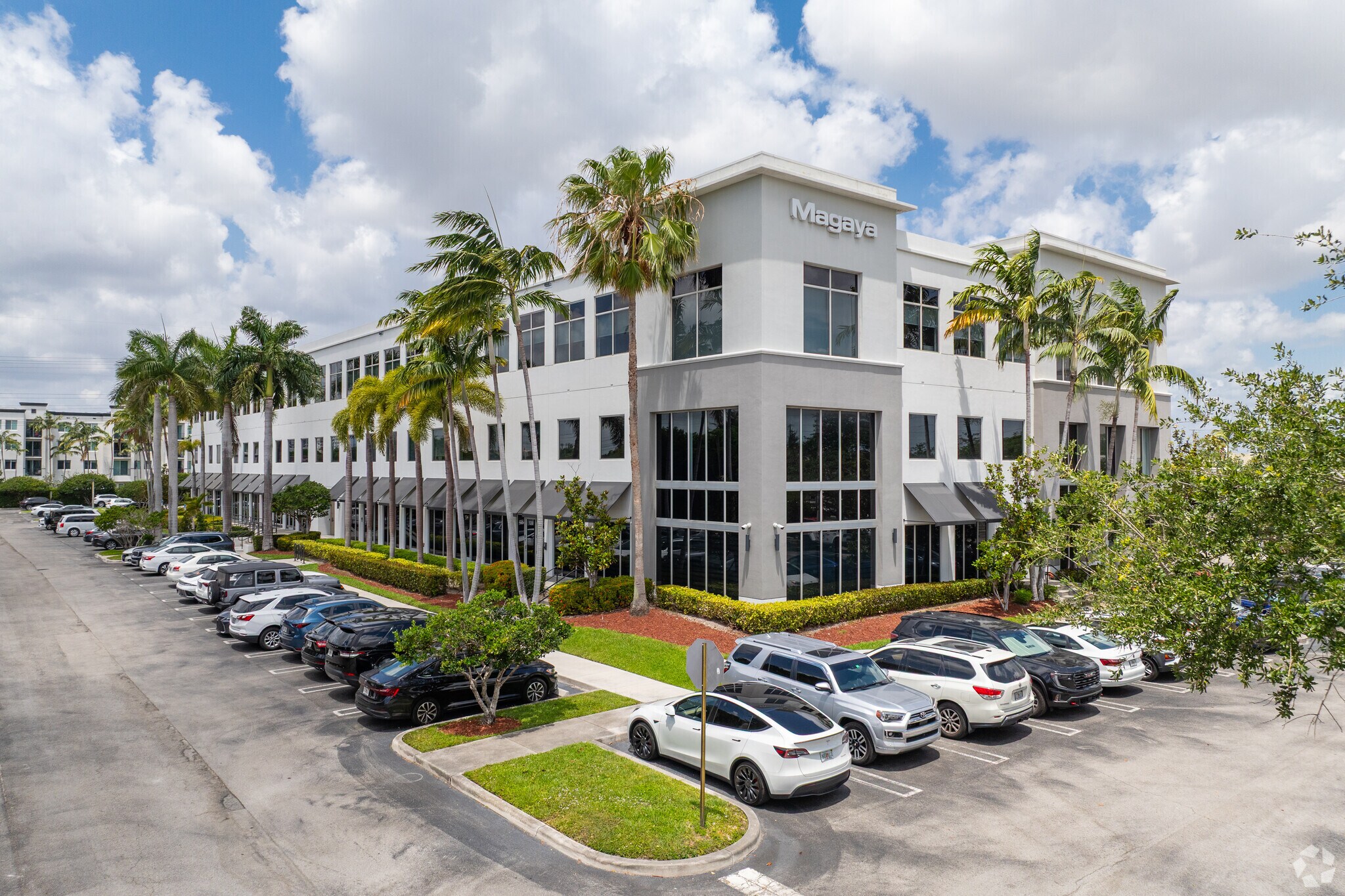 7950 NW 53rd St, Doral, FL à vendre Photo principale– Image 1 sur 1