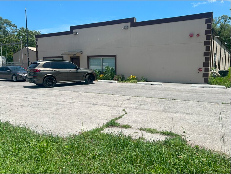 13747 S Western Ave, Blue Island, IL à vendre - Photo de l’immeuble – Image 2 sur 24