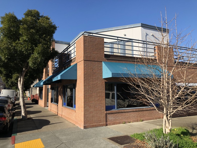 302 Caledonia St, Sausalito, CA à louer - Photo de l’immeuble – Image 2 sur 4