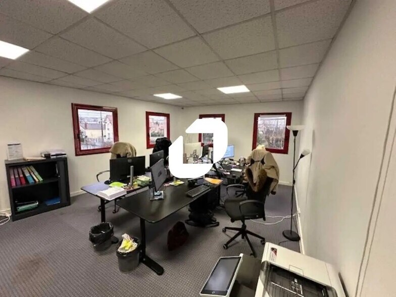 Bureau dans Eaubonne à louer - Photo de l’immeuble – Image 1 sur 14