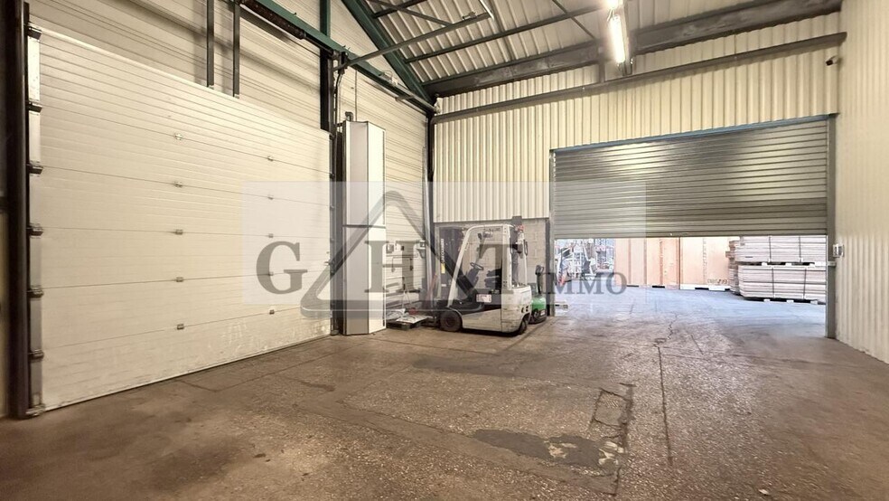 Industriel/Logistique dans Mareuil-lès-Meaux à louer - Photo de l’immeuble – Image 3 sur 21