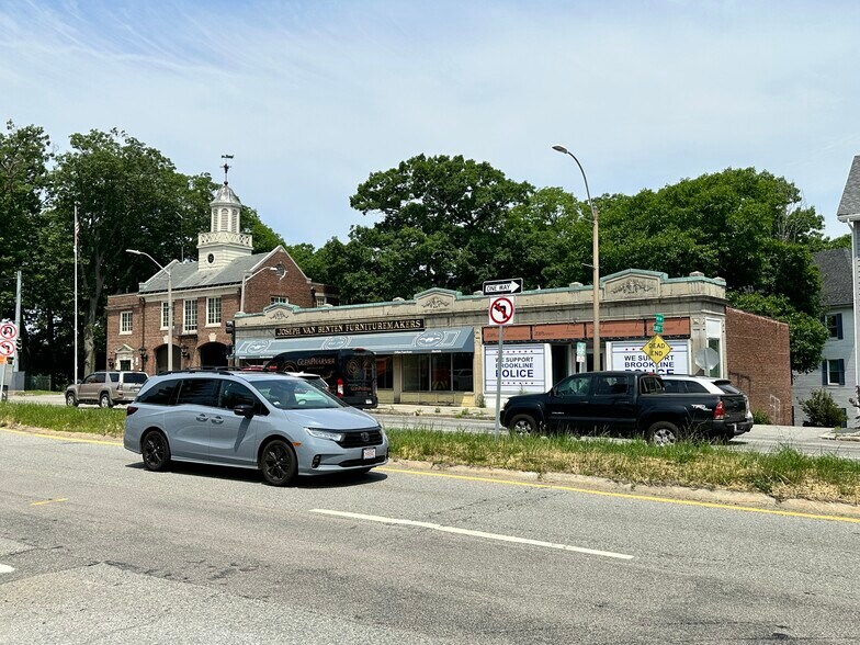 815-823 Boylston St, Chestnut Hill, MA à louer - Photo de l’immeuble – Image 3 sur 12
