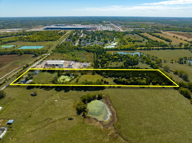 9730 Sunflower Rd, De Soto, KS à vendre - Photo principale – Image 1 sur 33