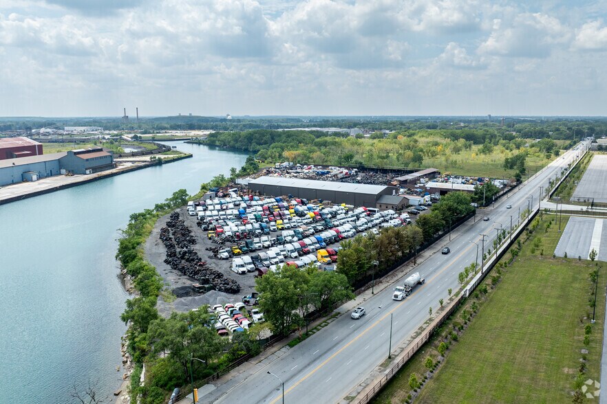 3033-3051 E 106th St, Chicago, IL à vendre - Aérien – Image 3 sur 23