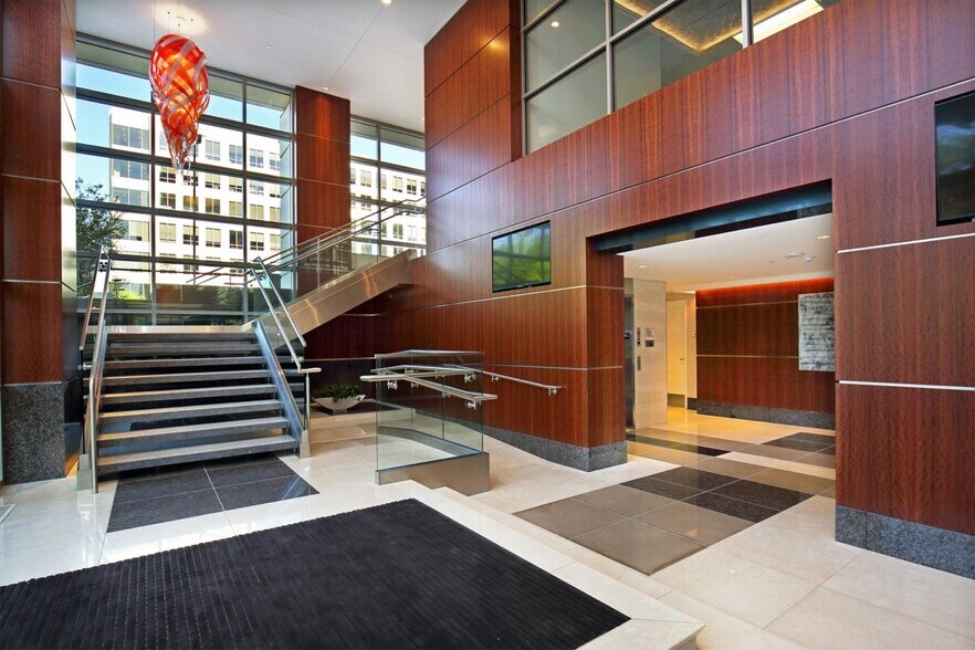 5960 Berkshire Ln, Dallas, TX à louer - Photo intérieure – Image 3 sur 9