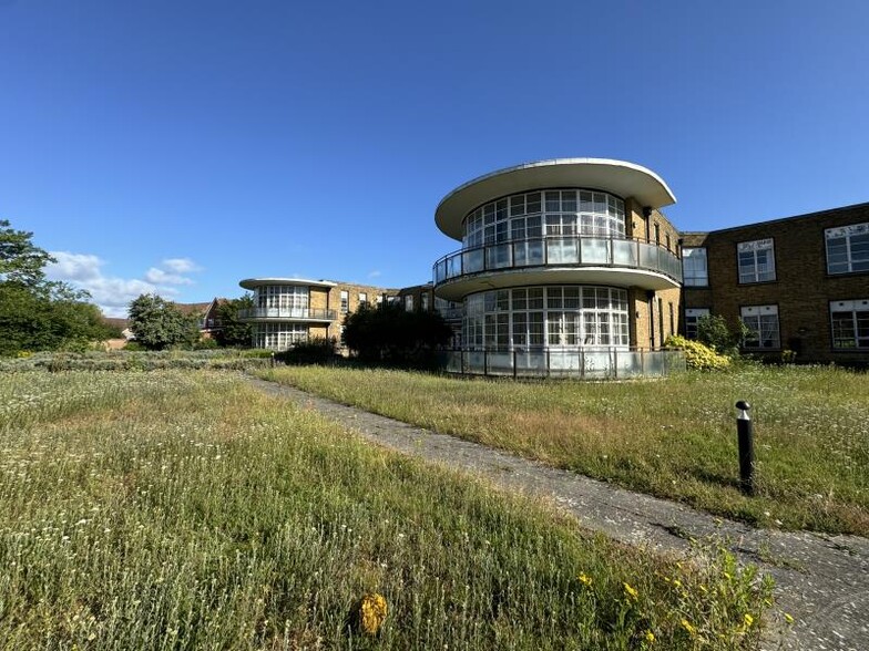25 Dalys Rd, Rochford à vendre - Photo de l’immeuble – Image 3 sur 7