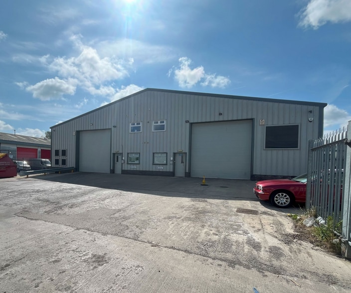 Inchmuir Rd, Bathgate à vendre - Photo principale – Image 1 sur 5