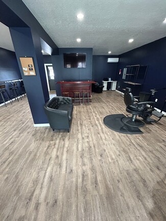 Plus de détails pour 1000 N 3rd St, Mccall, ID - Local commercial à louer